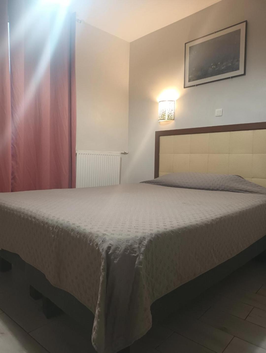 Hotel De Lorraine Párizs Kültér fotó